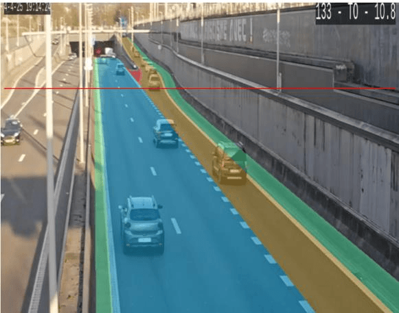 Vehicle detection in a tunnel